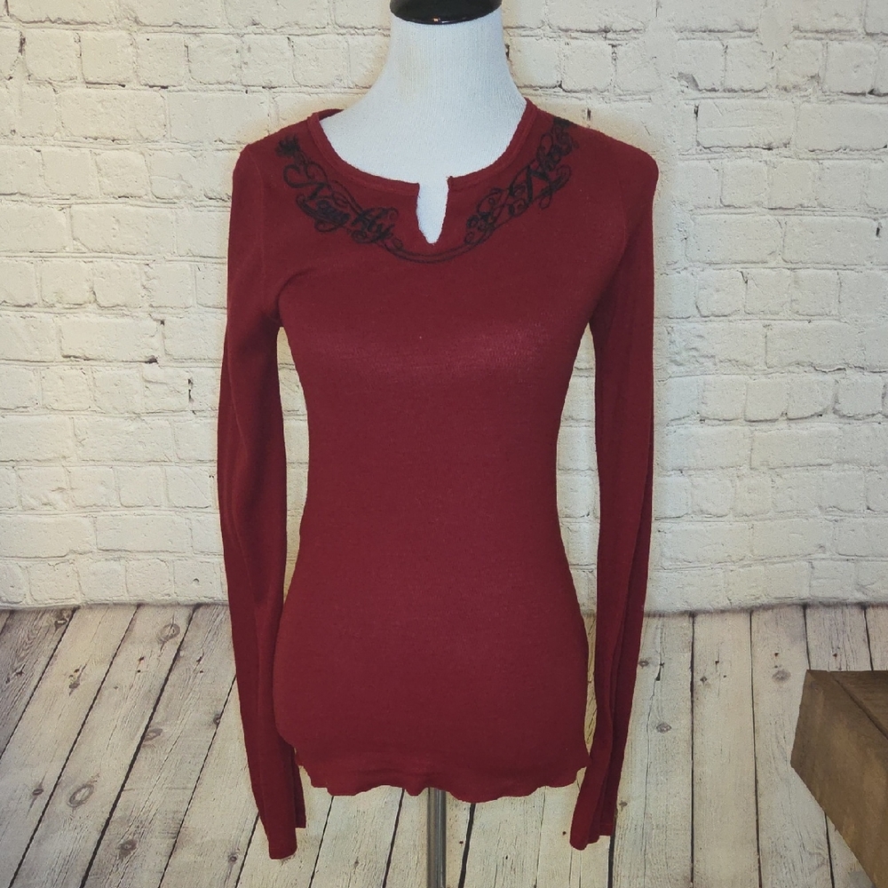 Chic Long Sleeve Top in Deep Red